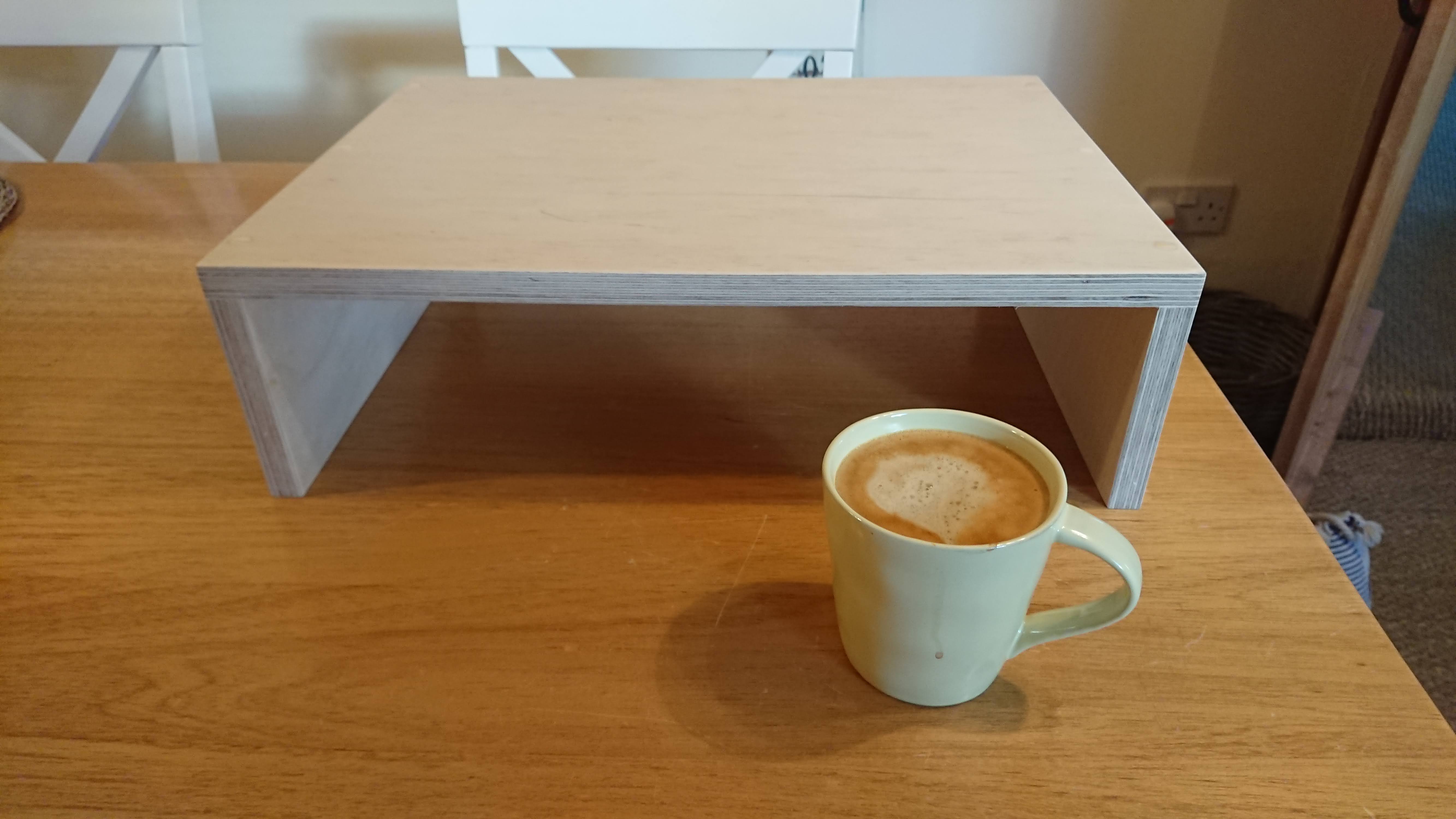 Natural (birch plywood) turntable riser