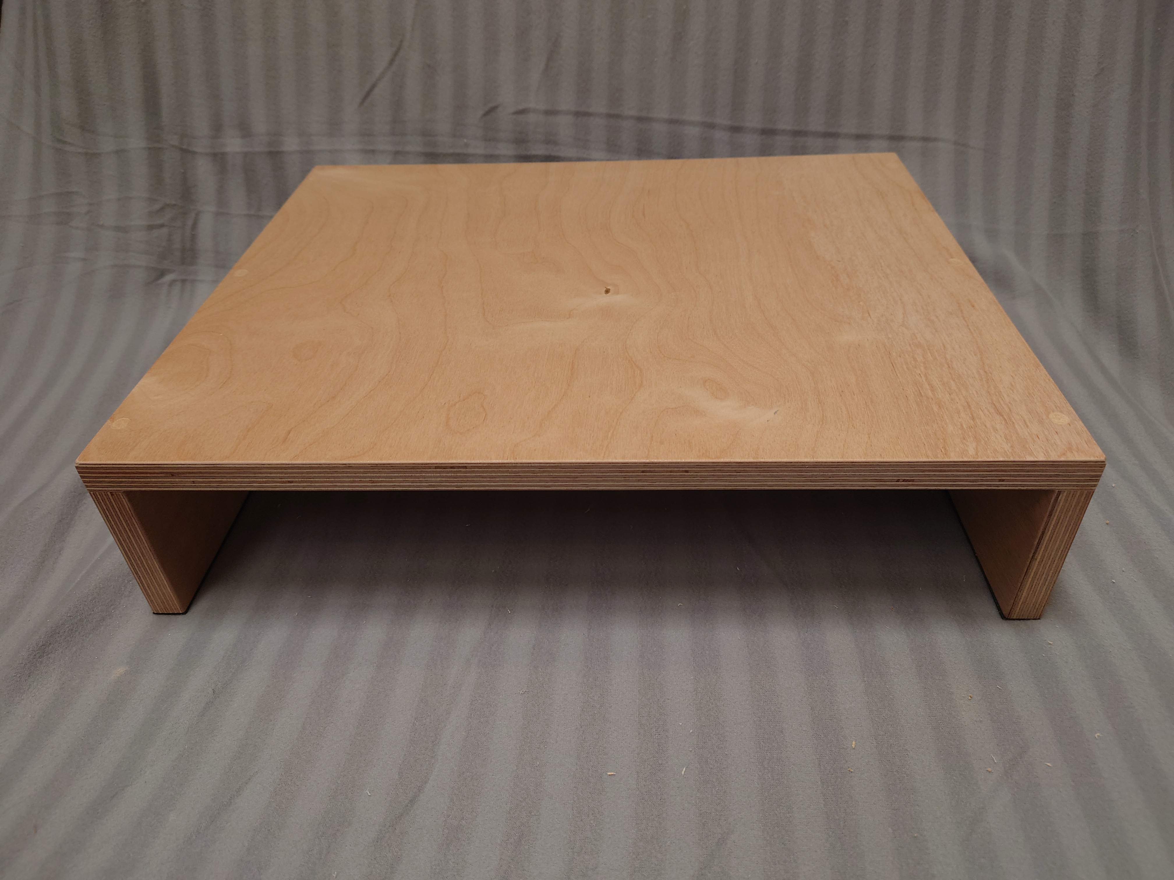 Natural (birch plywood) turntable riser