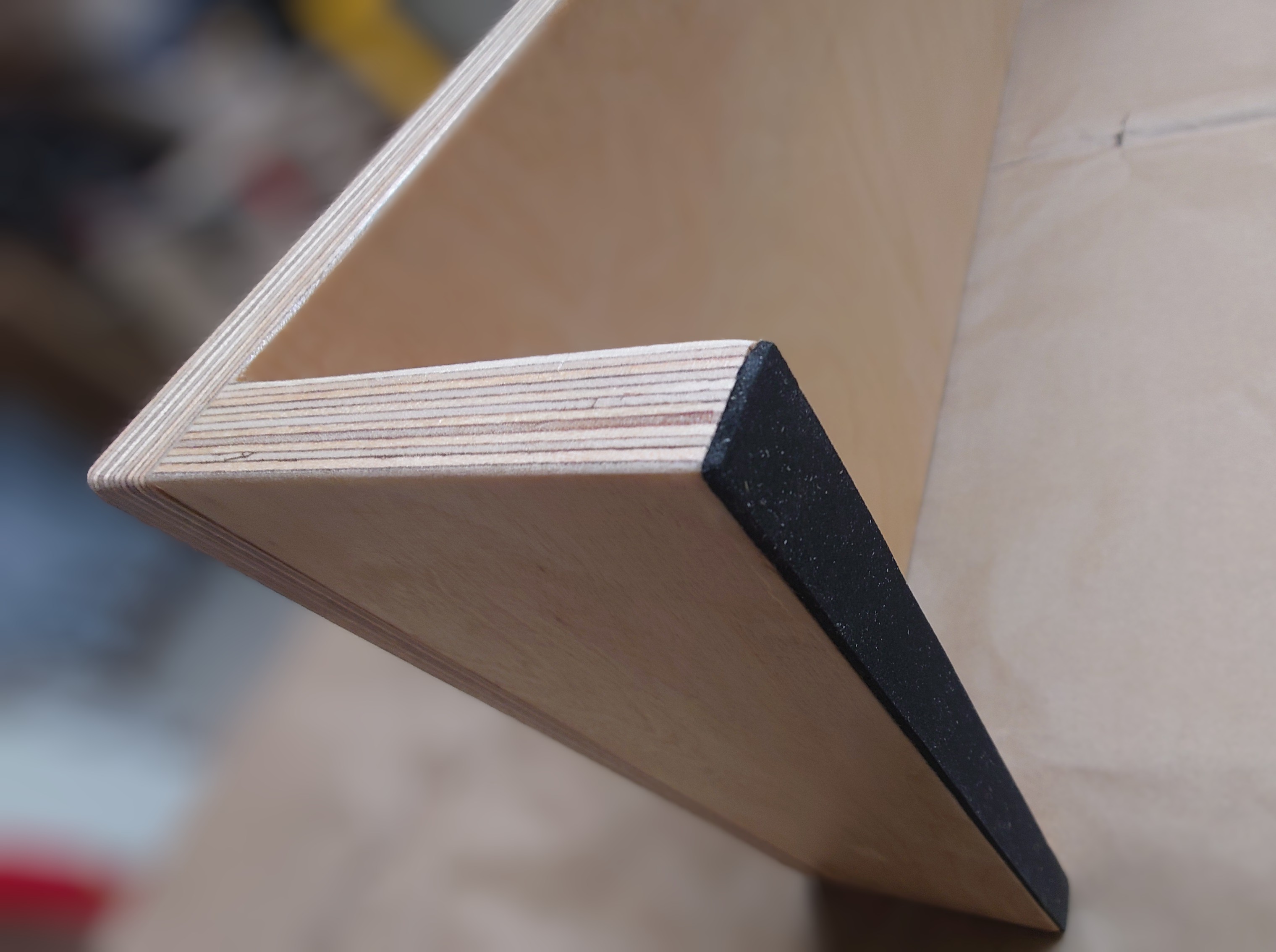 Foam on Natural (birch plywood) turntable riser